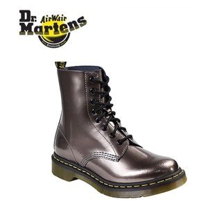 Dr. Martens Pascal Metallic 8 eyelet Airwave hightop boot. Size EU 38
